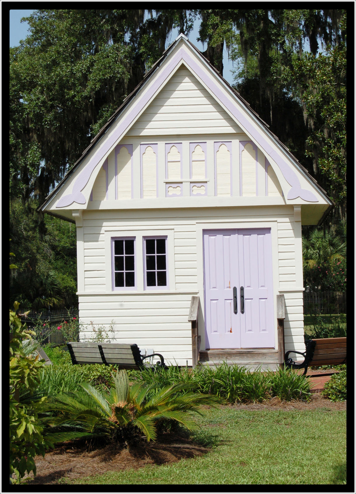 Rain house:chapel.JPG